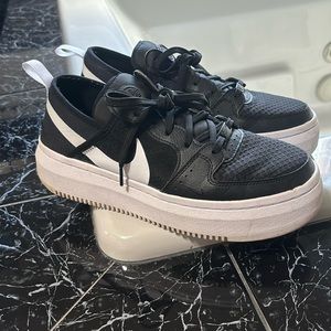 NIKE COURT VISION ALTA SNEAKERS ✔️🖤✔️